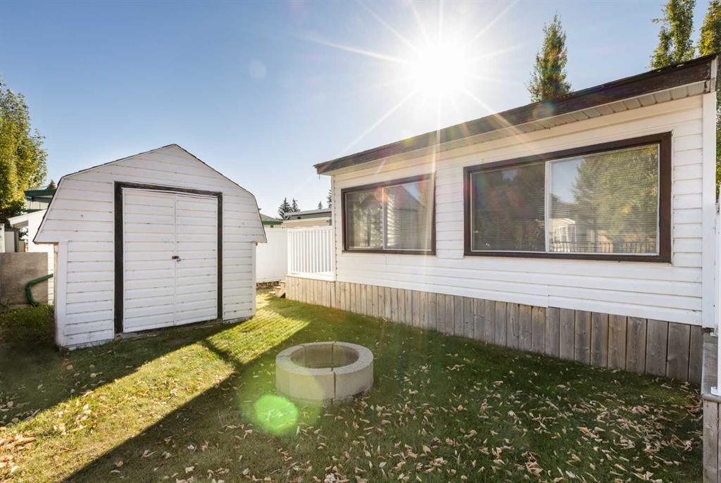 52 Points West Resort, Sylvan Lake, Alberta, T4S 1T3 (106570375)