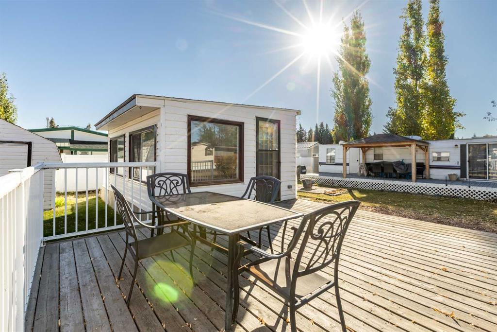 52 Points West Resort, Sylvan Lake, Alberta, T4S 1T3 (106570375)