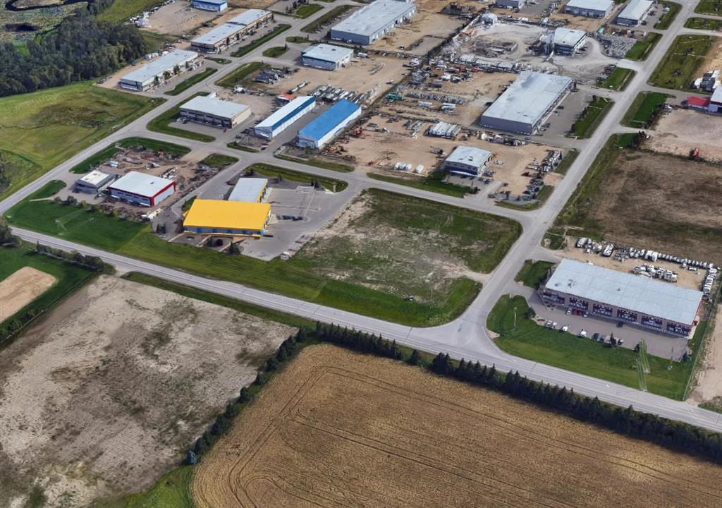 132 & 138 Clearmile Avenue, Rural Red Deer County, Alberta, T4E 0A1 (106678495)
