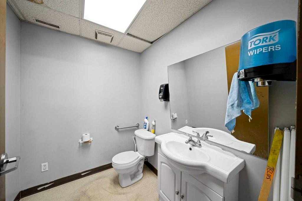 10 & 20-8028 Edgar Industrial Crescent, Red Deer, Alberta, T4P 3R3 (106723789)