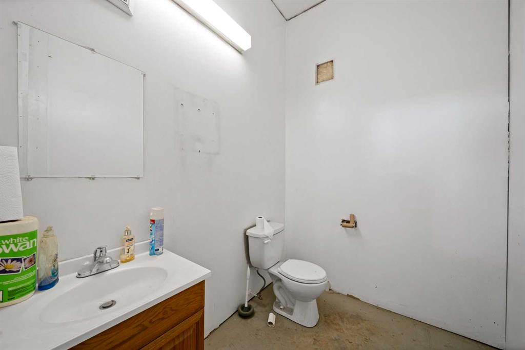 10 & 20-8028 Edgar Industrial Crescent, Red Deer, Alberta, T4P 3R3 (106723789)