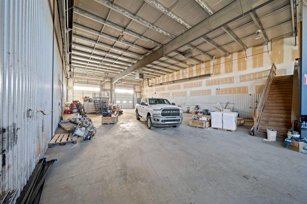 10 & 20-8028 Edgar Industrial Crescent, Red Deer, Alberta, T4P 3R3 (106723789)