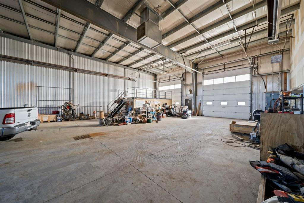 10 & 20-8028 Edgar Industrial Crescent, Red Deer, Alberta, T4P 3R3 (106723789)