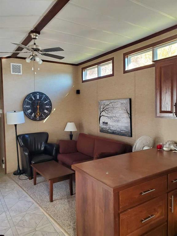 61 Points West Resort, Sylvan Lake, Alberta, T4S1T3 (106738356)