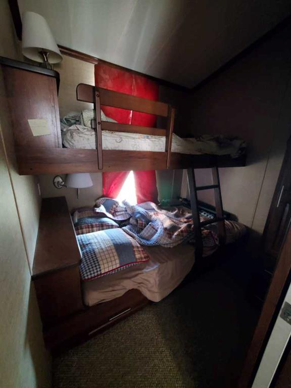 61 Points West Resort, Sylvan Lake, Alberta, T4S1T3 (106738356)