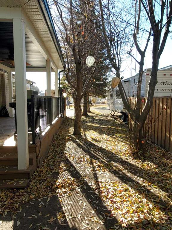 61 Points West Resort, Sylvan Lake, Alberta, T4S1T3 (106738356)