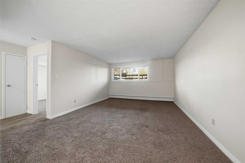 4746 55 Street, Red Deer, Alberta, T4N 2J1 (106743579)