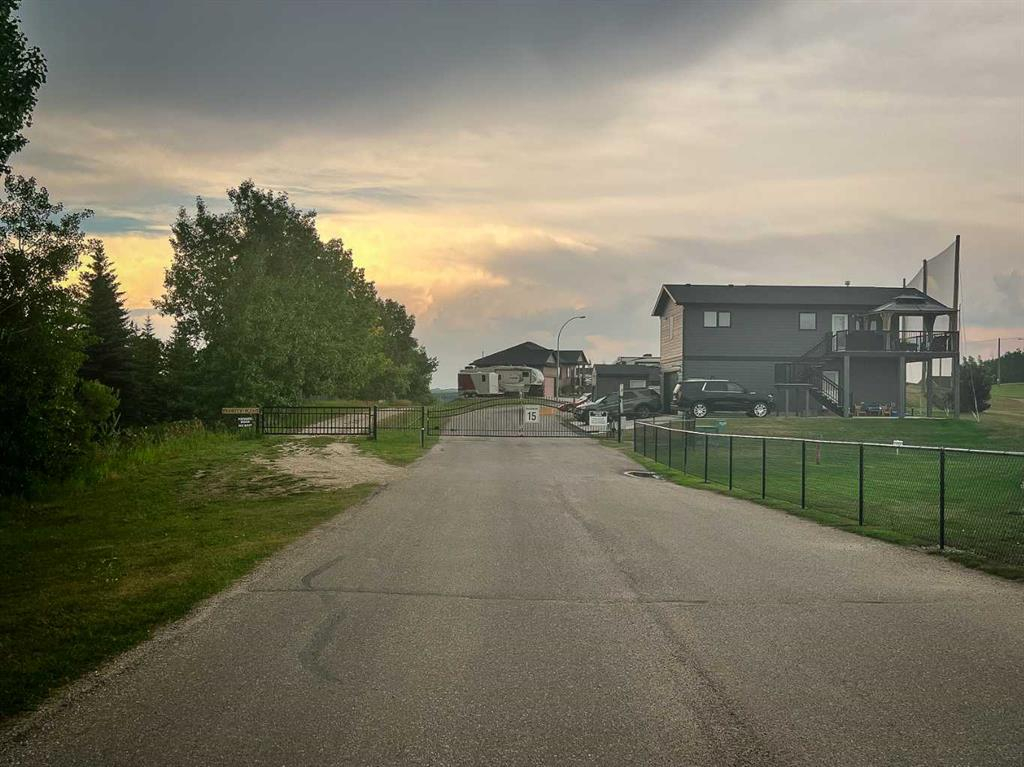 6122-25054 South Pine Lake Road, Rural Red Deer County, Alberta, T0M 1R0 (106835438)