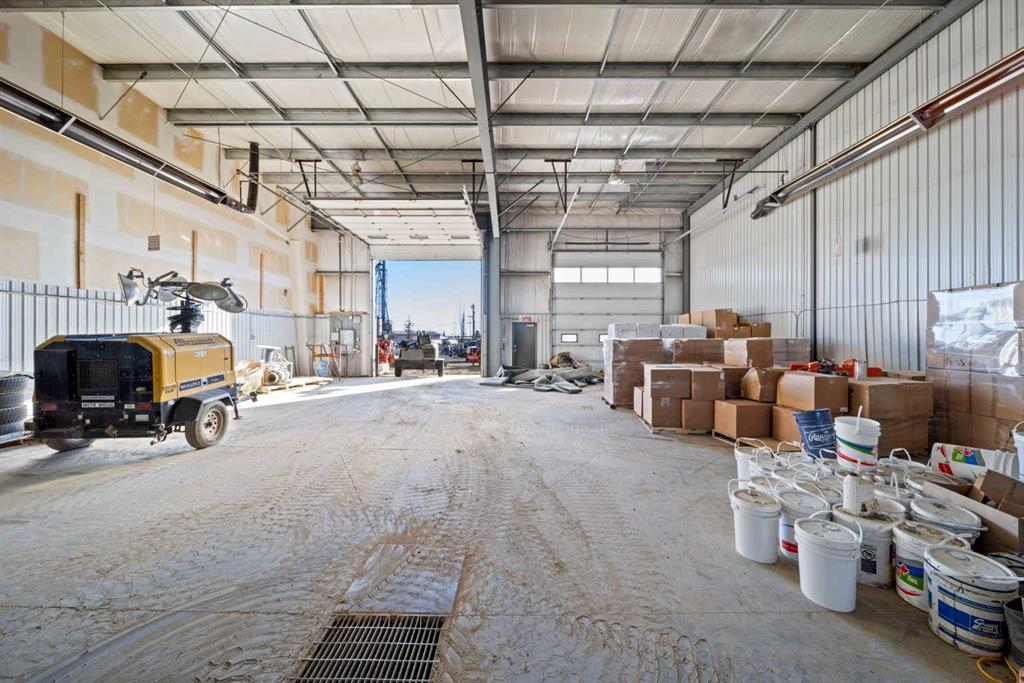 10 & 20-8028 Edgar Industrial Crescent, Red Deer, Alberta, T4P 3R3 (106904017)