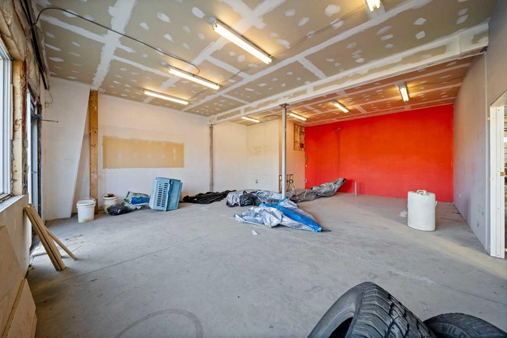 10 & 20-8028 Edgar Industrial Crescent, Red Deer, Alberta, T4P 3R3 (106904017)