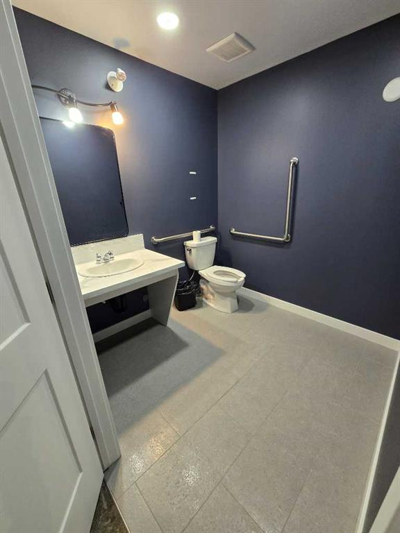 120 & 130-4707 50 Street, Red Deer, Alberta, T4N 1X3 (106963444)