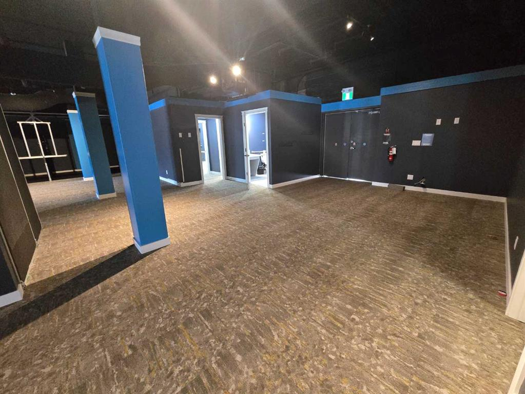 120 & 130-4707 50 Street, Red Deer, Alberta, T4N 1X3 (106963444)