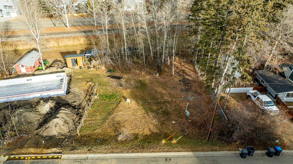 5120 48 Avenue, Sylvan Lake, Alberta, T4S 1G6 (106974630)