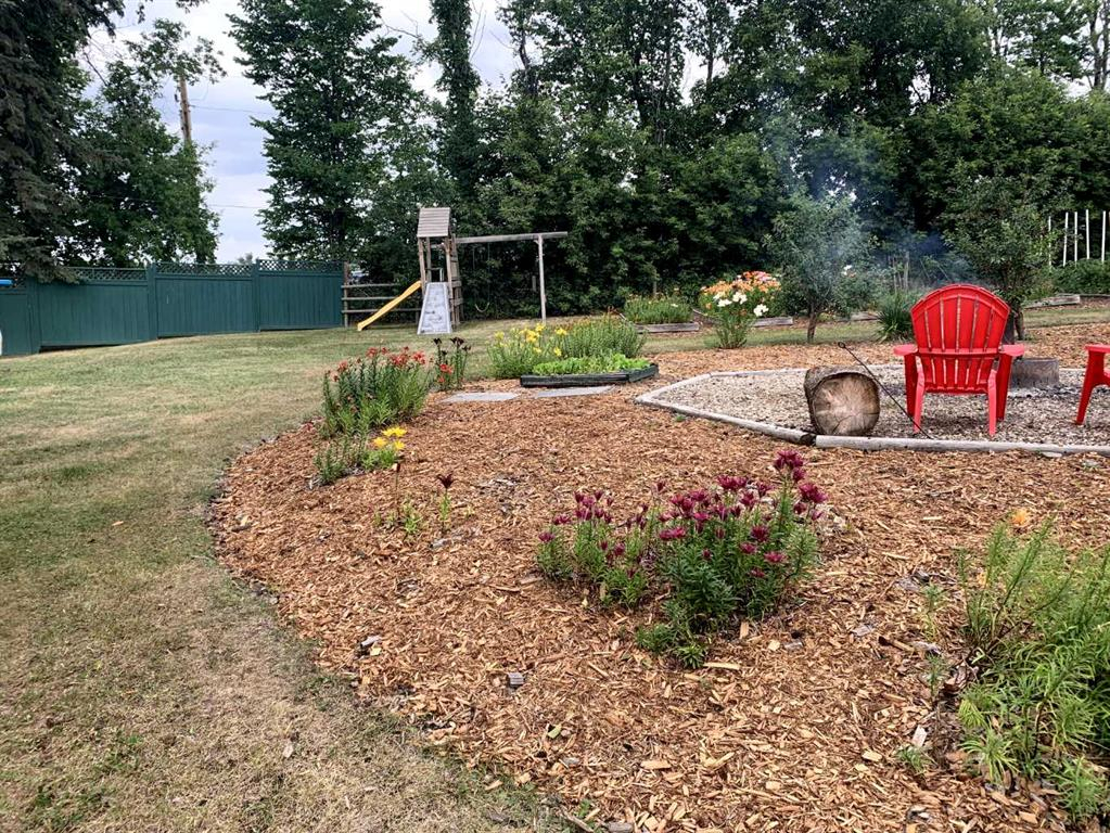 39212A- Highway 766 Highway, Rural Lacombe County, Alberta, T0M 0X0 (107005030)