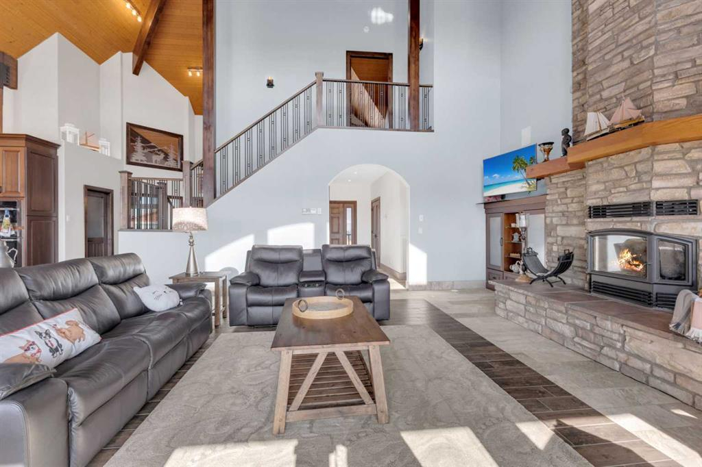 28012 Township Road 394, Rural Lacombe County, Alberta, T4M 0R6 (107090616)