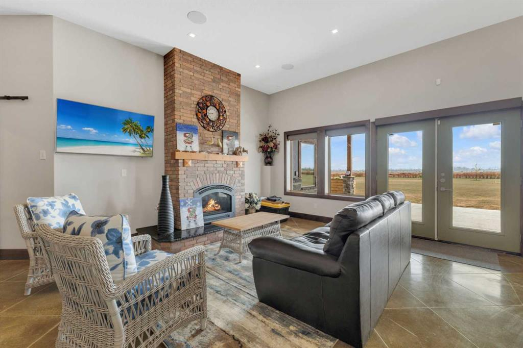 28012 Township Road 394, Rural Lacombe County, Alberta, T4M 0R6 (107090616)