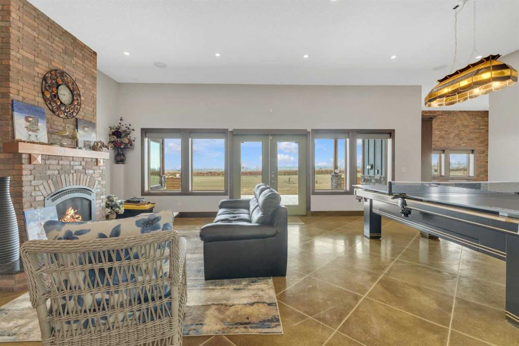 28012 Township Road 394, Rural Lacombe County, Alberta, T4M 0R6 (107090616)