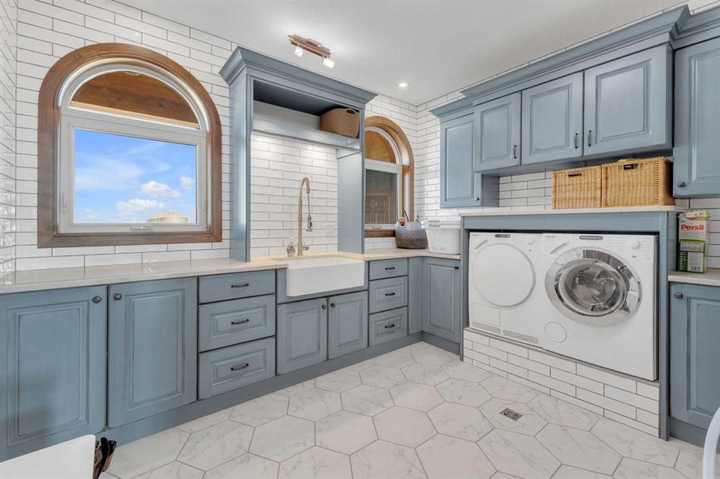 28012 Township Road 394, Rural Lacombe County, Alberta, T4M 0R6 (107090616)