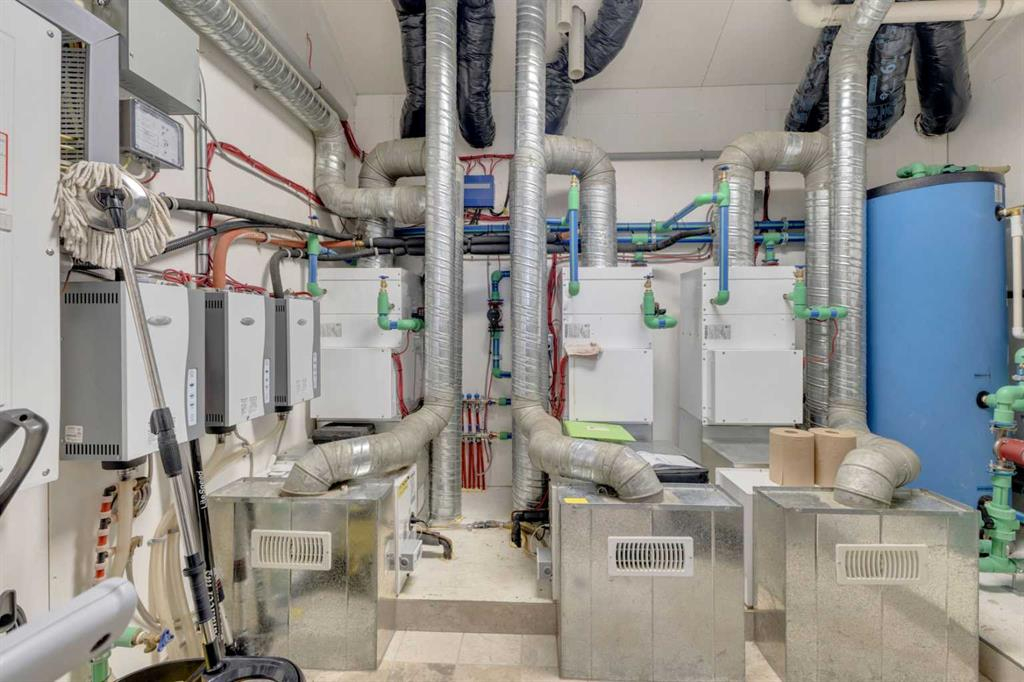 28012 Township Road 394, Rural Lacombe County, Alberta, T4M 0R6 (107090616)