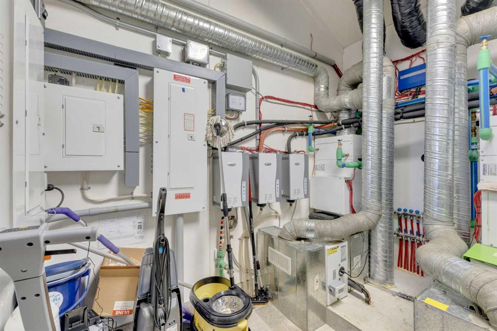 28012 Township Road 394, Rural Lacombe County, Alberta, T4M 0R6 (107090616)