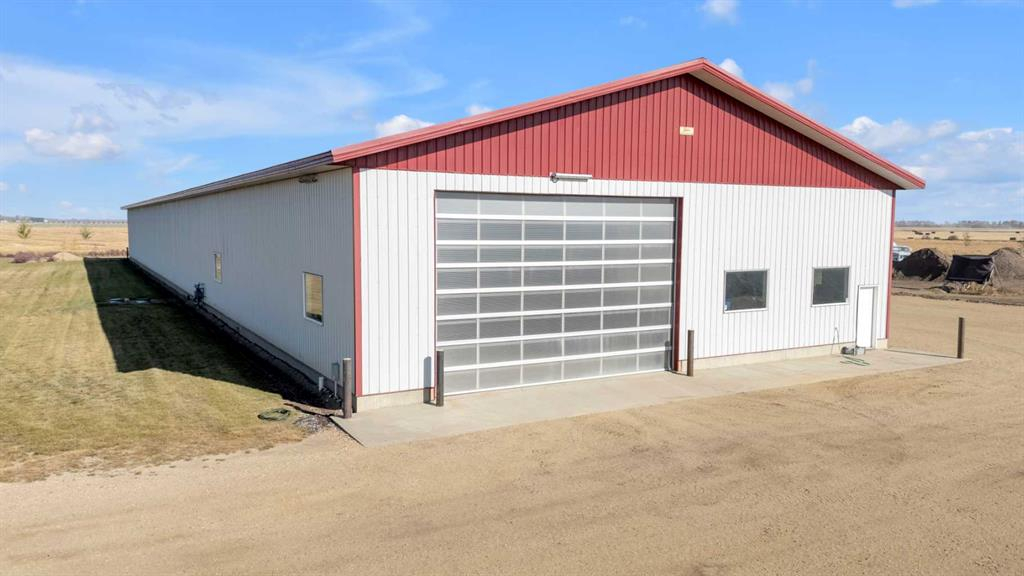 28012 Township Road 394, Rural Lacombe County, Alberta, T4M 0R6 (107090616)