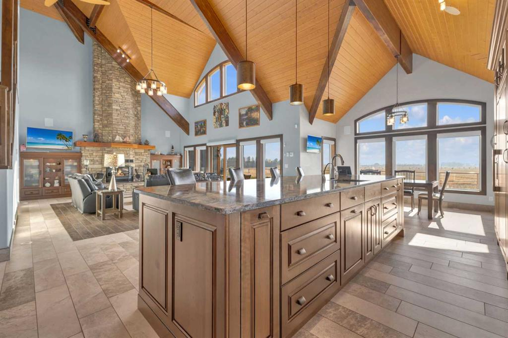 28012 Township Road 394, Rural Lacombe County, Alberta, T4M 0R6 (107090616)