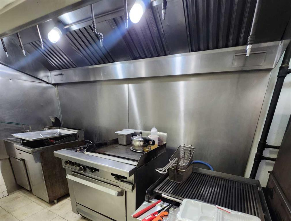 4914 52 Street, Red Deer, Alberta, T4N 4B4 (107120632)