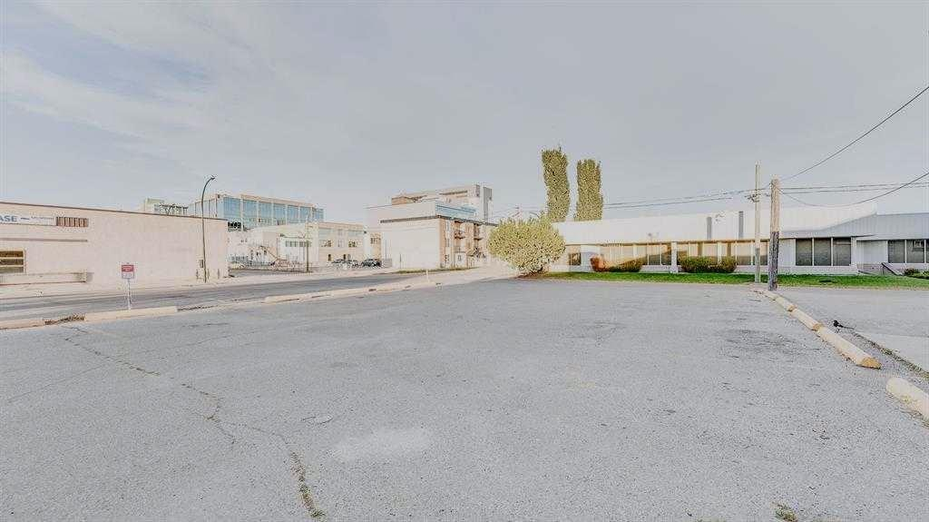 4617 50 Avenue, Red Deer, Alberta, T4N 3Z9 (107183906)