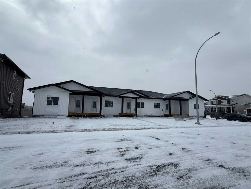 3-11 Gray, Sylvan Lake, Alberta, T4S0W4 (107322744)