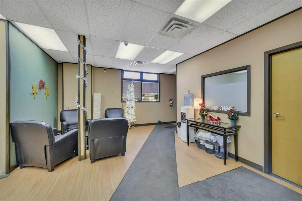 4727 60 Street, Red Deer, Alberta, T4N 2N8 (107335916)