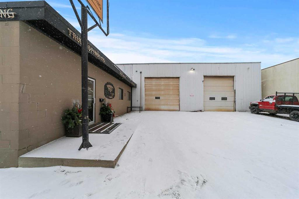 5013 48 Street, Camrose, Alberta, T4V1L9 (107398921)