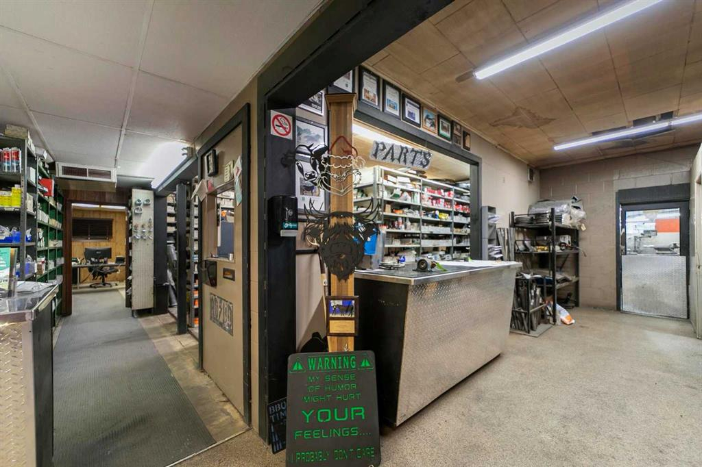 5013 48 Street, Camrose, Alberta, T4V1L9 (107398921)