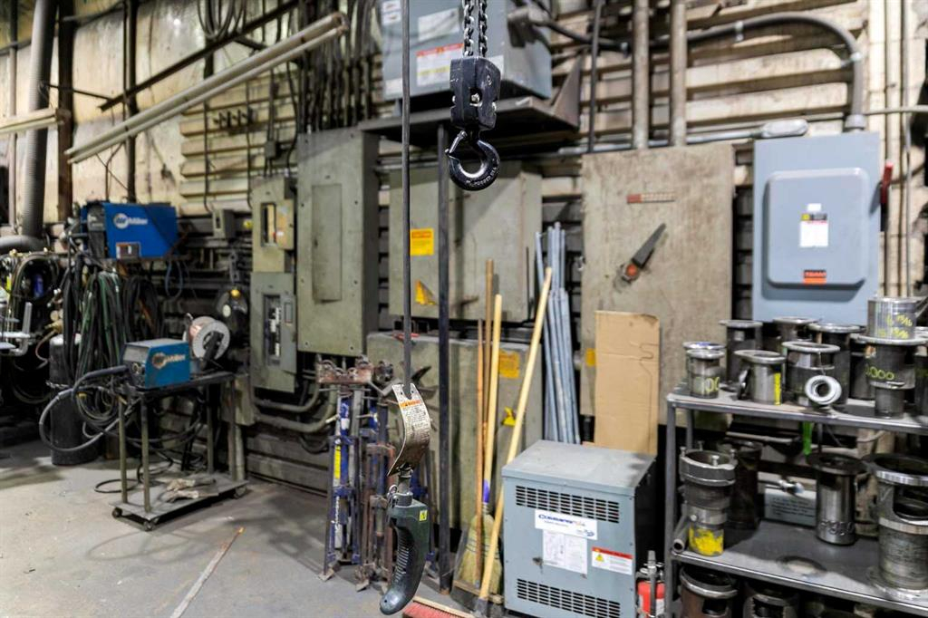 5013 48 Street, Camrose, Alberta, T4V1L9 (107398921)