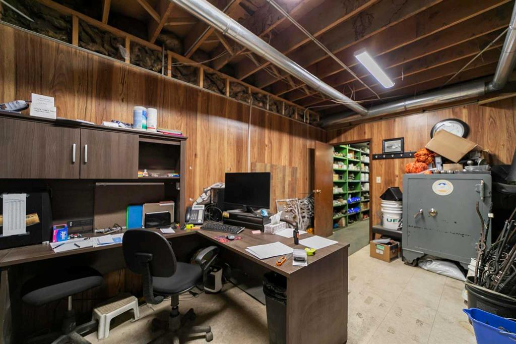 5013 48 Street, Camrose, Alberta, T4V1L9 (107398921)