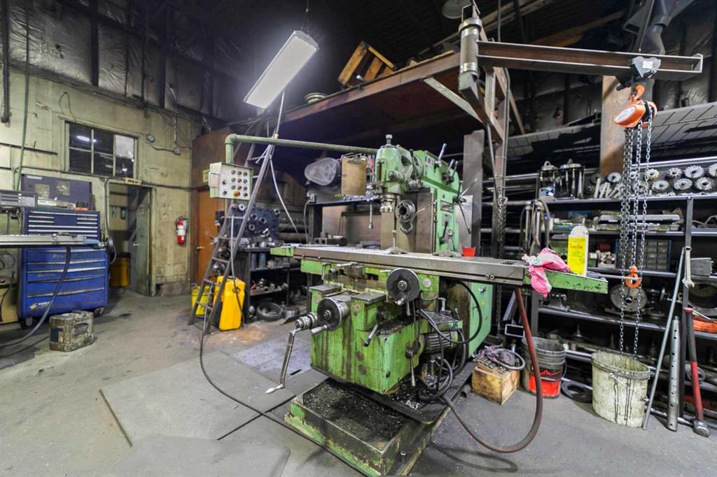 5013 48 Street, Camrose, Alberta, T4V1L9 (107398921)