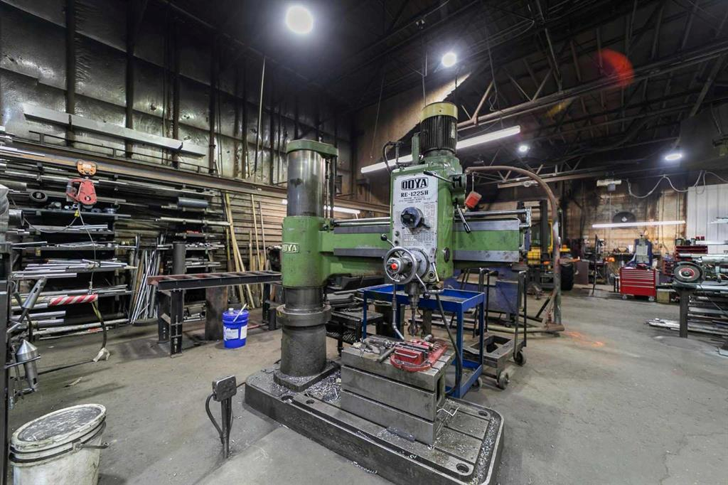 5013 48 Street, Camrose, Alberta, T4V1L9 (107398921)