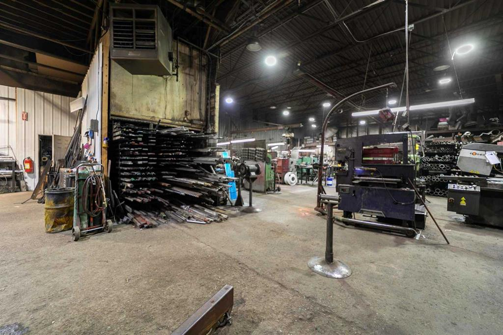 5013 48 Street, Camrose, Alberta, T4V1L9 (107398921)