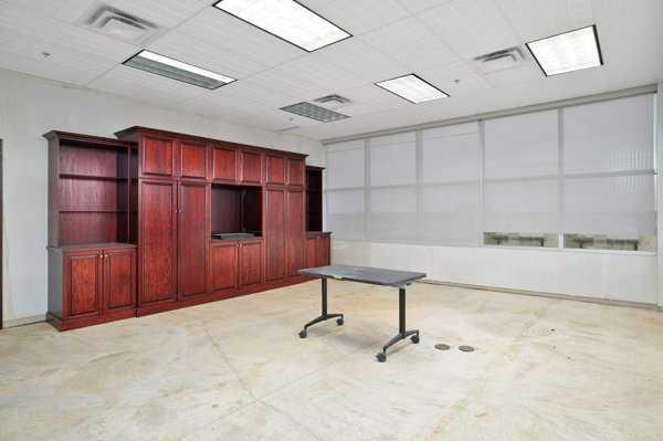 7550 Edgar Industrial Drive, Red Deer, Alberta, T4P 3L2 (107430666)