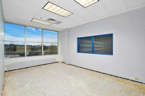 7550 Edgar Industrial Drive, Red Deer, Alberta, T4P 3L2 (107430666)