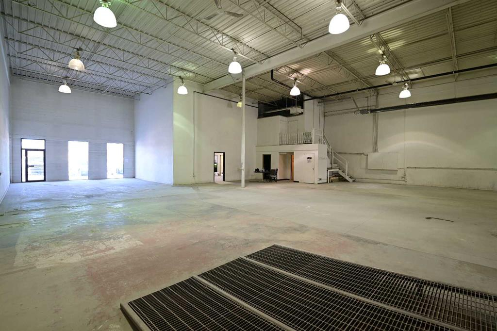 4-5-7419 50 Avenue, Red Deer, Alberta, T4P 1M5 (107436438)