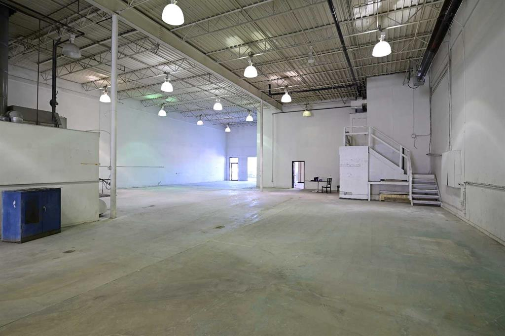 4-5-7419 50 Avenue, Red Deer, Alberta, T4P 1M5 (107436438)