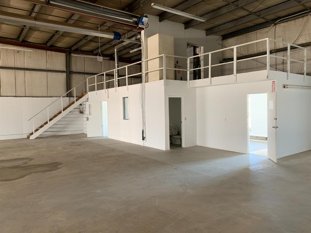 Bay #1 & 2-4000 Landry Avenue, Rural Red Deer County, Alberta, T4S 2B3 (107492778)