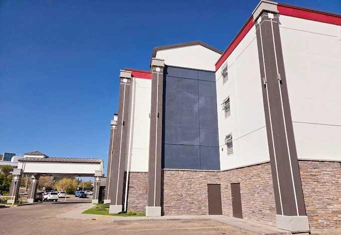 4217 50 Avenue, Red Deer, Alberta, T4N 3Z4 (107701504)