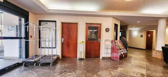 4217 50 Avenue, Red Deer, Alberta, T4N 3Z4 (107701504)