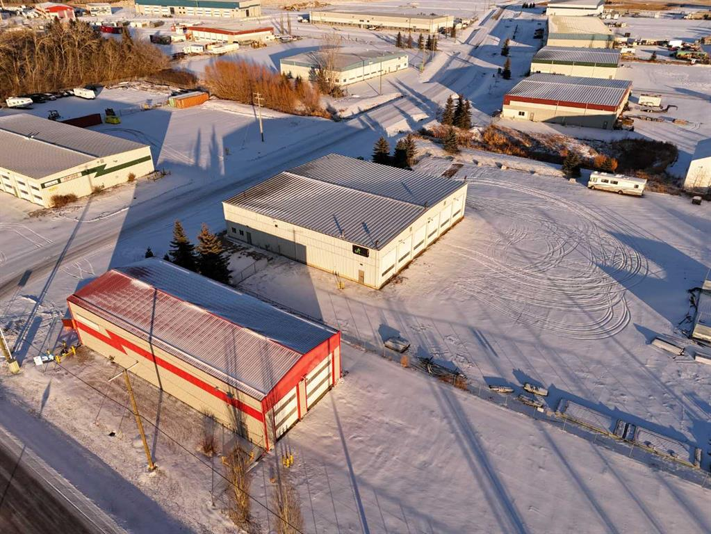 3 & 5 Van der Horn Way, Rural Red Deer County, Alberta, T4S 2M4 (107742701)