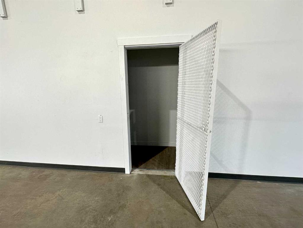 3 & 5 Van der Horn Way, Rural Red Deer County, Alberta, T4S 2M4 (107742701)