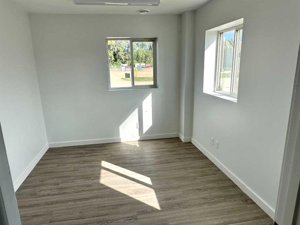 3 & 5 Van der Horn Way, Rural Red Deer County, Alberta, T4S 2M4 (107742701)