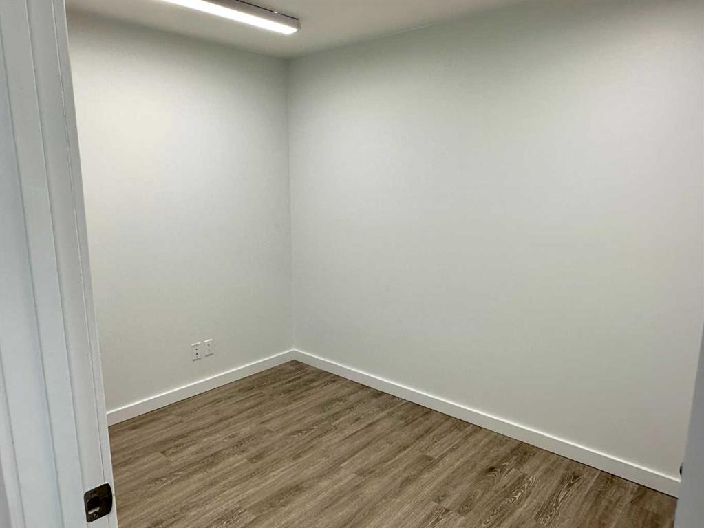 3 & 5 Van der Horn Way, Rural Red Deer County, Alberta, T4S 2M4 (107742701)