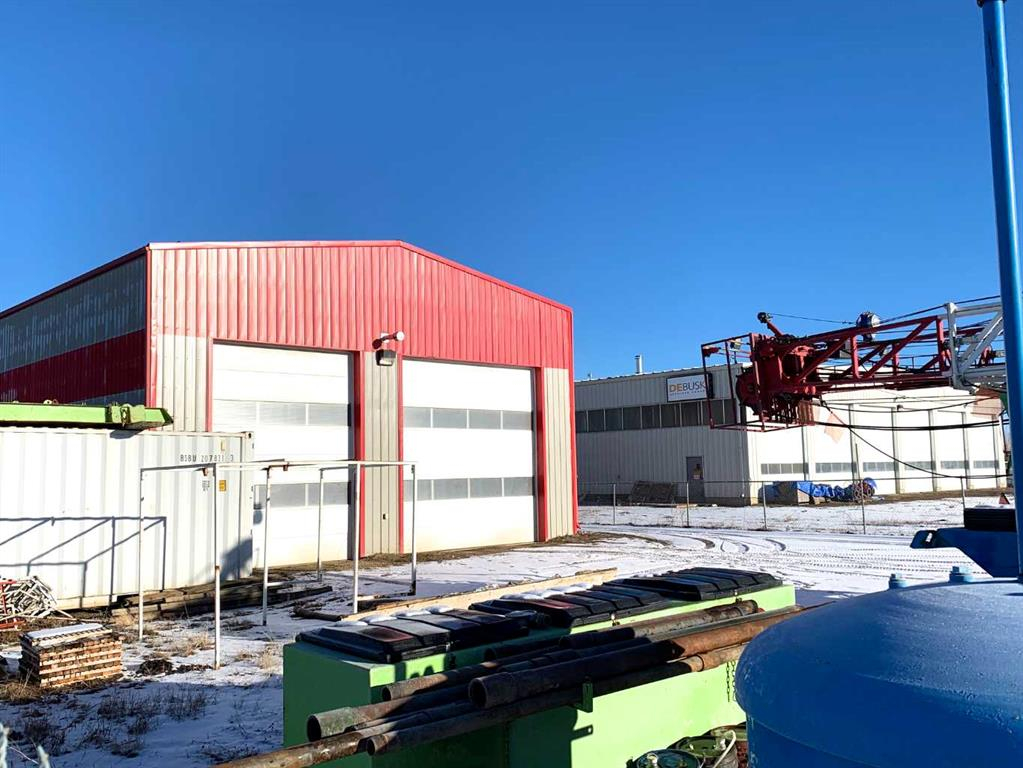 3 & 5 Van der Horn Way, Rural Red Deer County, Alberta, T4S 2M4 (107742701)