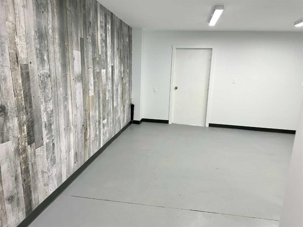 3 & 5 Van der Horn Way, Rural Red Deer County, Alberta, T4S 2M4 (107742701)